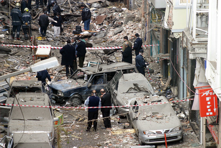 Terrorist attack in Istanbul Shutterstock/ by Prometheus72